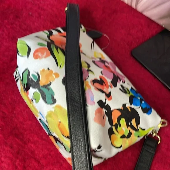 GAL CREAM FLORAL PRINT PINKS BLUE ORANGES GREENS ADJUSTABLE CROSSBODY BAG PURSE - Picture 6 of 14